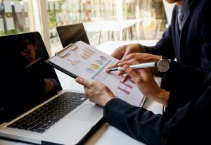 O que Faz o GuiaInvest Wealth? Vale a Pena Contratar a Consultoria?